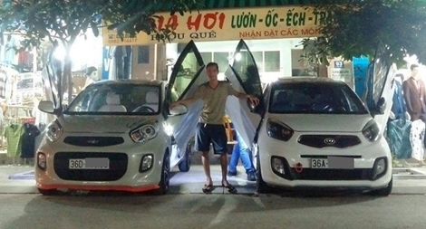 Tay chơi xe độ cửa cắt kéo Lamborghini cho… Kia Morning
