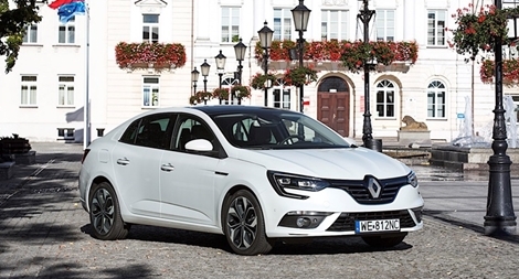 Biến thể sedan của Renault Megane 2017 thách đấu Mazda3