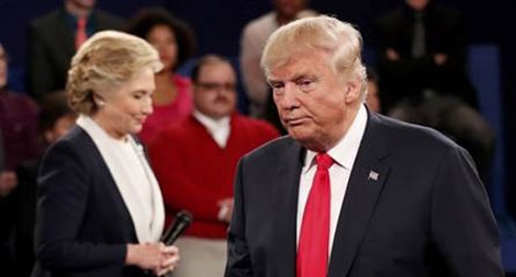 Ông Donald Trump tiếp tục mất điểm sau cuộc tranh luận thứ 2