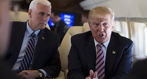 Rạn nứt trong liên danh Trump - Pence