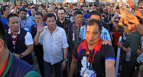 Philippines muốn “thoát” Mỹ…