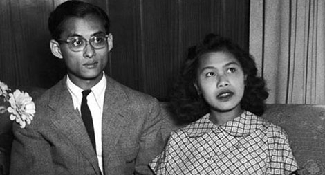  Tỏa lan nhân cách từ quyền năng trên ngôi cao