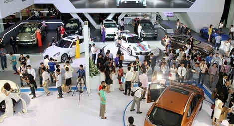10 tháng đầu năm, người Việt sắm 242.681 xe ô tô mới