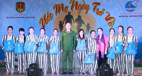 Thắp sáng ước mơ cho người lầm lỗi