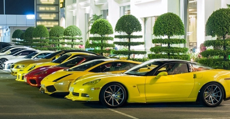 Dàn siêu xe trăm tỷ bất ngờ hội ngộ tại Bến Nhà Rồng