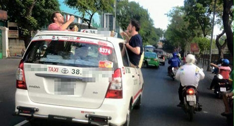 Bi hài chuyện người nước ngoài lang thang, mất tích tại Việt Nam