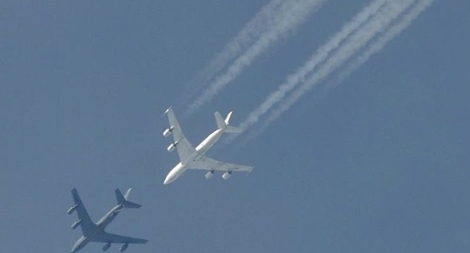 Dân Mỹ toát mồ hôi khi phi cơ “ngày tận thế” xuất hiện