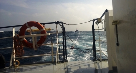 Ba ngư dân gặp nạn ở Hoàng Sa được tàu SAR 274 cứu vớt