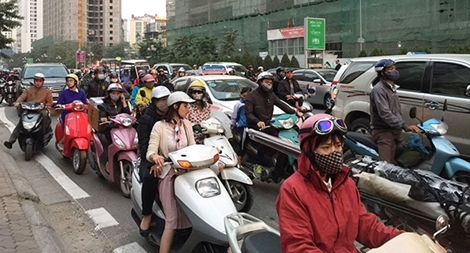 Dư luận lên tiếng việc Hà Nội dành “đặc quyền” cho xe buýt nhanh