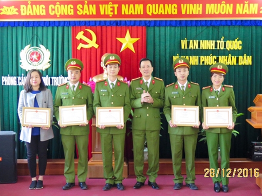 Công an Hải Phòng khen thưởng Phòng Cảnh sát PCTP về môi trường