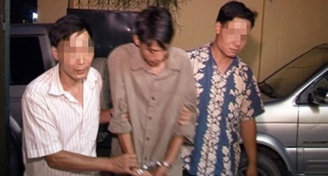 Những cuộc “mò kim đáy bể” ngày giáp Tết