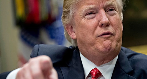 Bộ sậu Trump phát hoảng vì cách hành xử của ông