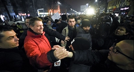 Người dân Romania chung sức triệt “ung thư” tham nhũng