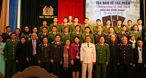 Tọa đàm sách “Thượng tướng Lê Thế Tiệm - dấu ấn thời gian”