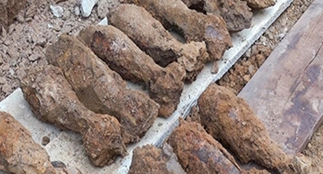 Đào móng xây nhà phát hiện hài cốt liệt sĩ và nhiều đạn cối của Liên Xô