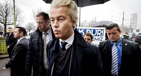 Cơ hội của chính khách quan tâm chính trị từ… lúc lên 10