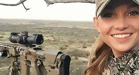 Ukraine tuyển các nữ chiến binh ngoại chiến đấu ở Donbass