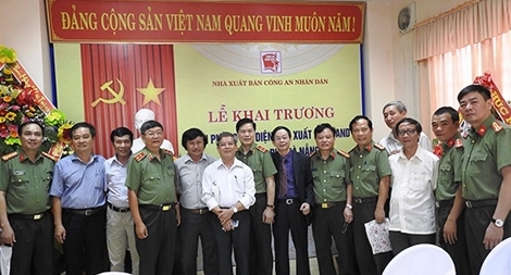 Khai trương Văn phòng đại diện NXB CAND tại Đà Nẵng