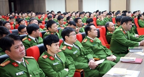 Kiểm tra, giám sát chặt để việc thực hiện Nghị quyết đi vào thực chất