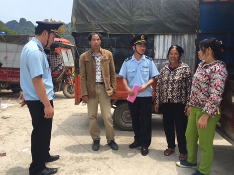 Hải quan Cao Bằng tăng cường ngăn chặn gia cầm nhập lậu