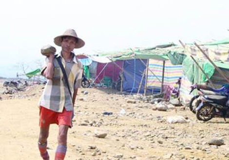 Khát vọng làm giàu từ ngọc bích