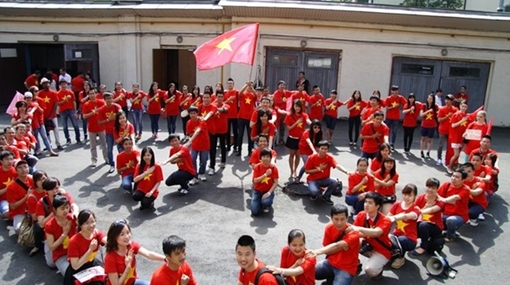 Truyền tải thông tin trong nước đến với cộng đồng người Việt ở nước ngoài