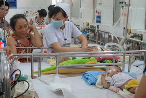 Hà Nội: Mỗi ngày có hơn 30 ca sốt xuất huyết nhập viện