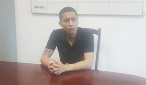 Tạm giữ hình sự đối tượng hành hung, bắt BS quỳ gối xin lỗi