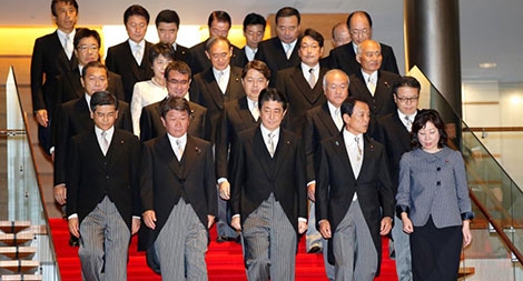 Nhật Bản cải tổ nội các: Những người cũ mang tới “luồng gió mới”