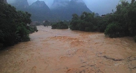 Lũ lên nhanh trên các sông, nguy cơ xuất hiện lũ quét