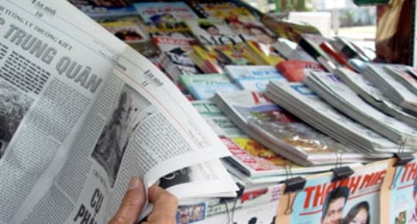 “Tự soi, tự sửa”  để ngăn chặn, đẩy lùi các biểu hiện suy thoái