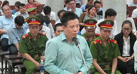 Hai quyền lực hợp nhất và hai thái độ trái ngược ở phiên xử đại án tại Oceanbank