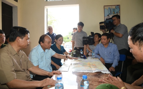 Thủ tướng Nguyễn Xuân Phúc: Cương quyết di dân khỏi vùng nguy hiểm