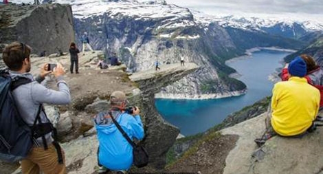 Du lịch mạo hiểm đến Trolltunga