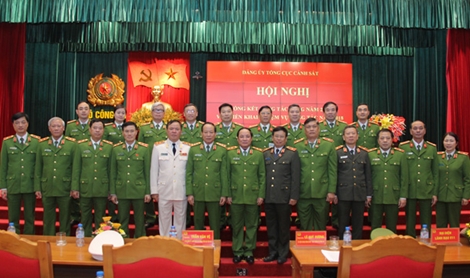 Tăng cường công tác xây dựng Đảng, xây dựng lực lượng Cảnh sát trong sạch, vững mạnh