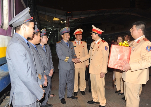 Cục CSGT kiểm tra công tác đảm bảo TTAT giao thông trên tuyến đường sắt