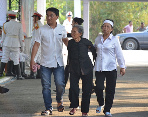 Nghĩa nặng, tình sâu Tân Thông Hội