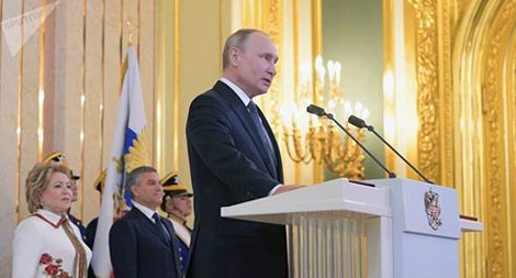 Tổng thống Putin nhậm chức trong bối cảnh khó khăn