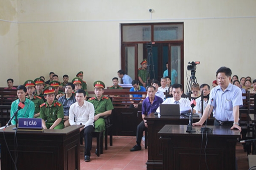 Đề nghị làm rõ trách nhiệm nguyên Giám đốc BVĐK Hòa Bình