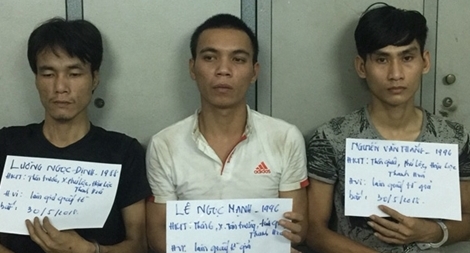 Xóa sổ đường dây sản xuất giấy tờ giả, phôi bằng cấp các loại cực lớn