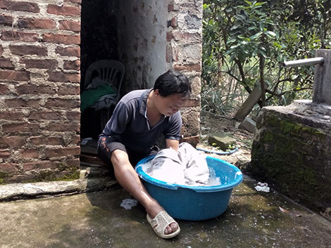 Nghị lực phi thường của “tỷ phú” khuyết tật