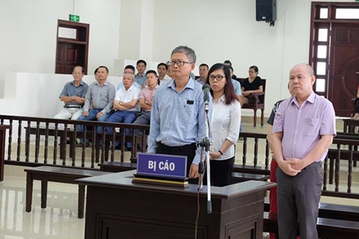 Cựu Chủ tịch và cựu Phó Tổng Giám đốc được giảm án 2 năm tù