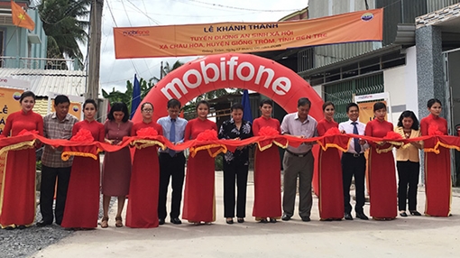 Chủ tịch Quốc hội dự khánh thành tuyến đường an ninh xã hội tại Bến Tre