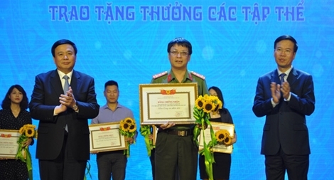 Bám sát thực tiễn, kịp thời tư vấn cho Đảng, Nhà nước xử lý các vấn đề nổi cộm về lý luận, phê bình văn nghệ