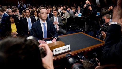 {Sốc} Facebook thừa nhận chia sẻ dữ liệu cho các "ông lớn" Trung Quốc