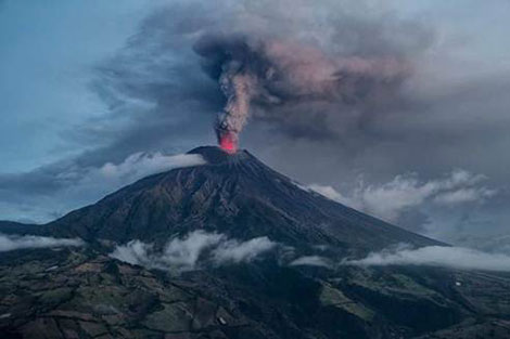 Du lịch mạo hiểm đến núi lửa Tungurahua