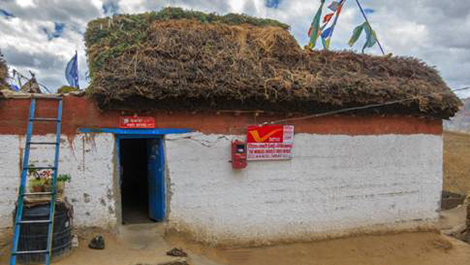 Bưu điện cao nhất thế giới trên dãy Himalaya