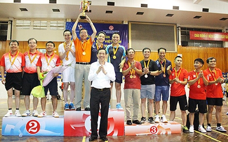 Nơi tình yêu bóng bàn hội tụ