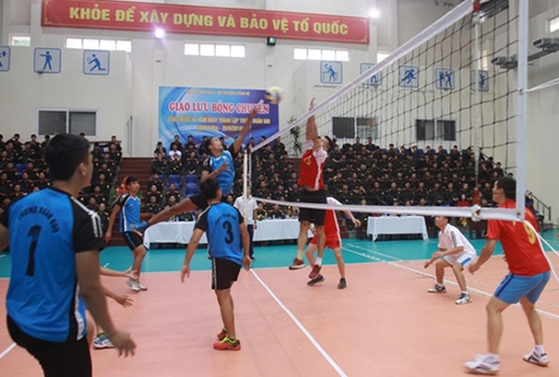 Giao lưu thể thao chào mừng 64 năm Ngày thành lập Trung đoàn 600