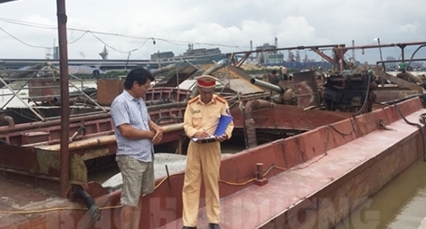 Gian nan cuộc chiến chống “cát tặc”